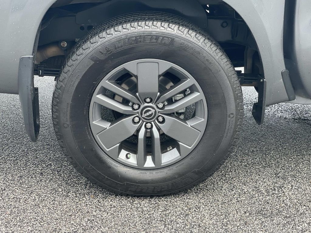 Used 2025 Gray Nissan SV image 7