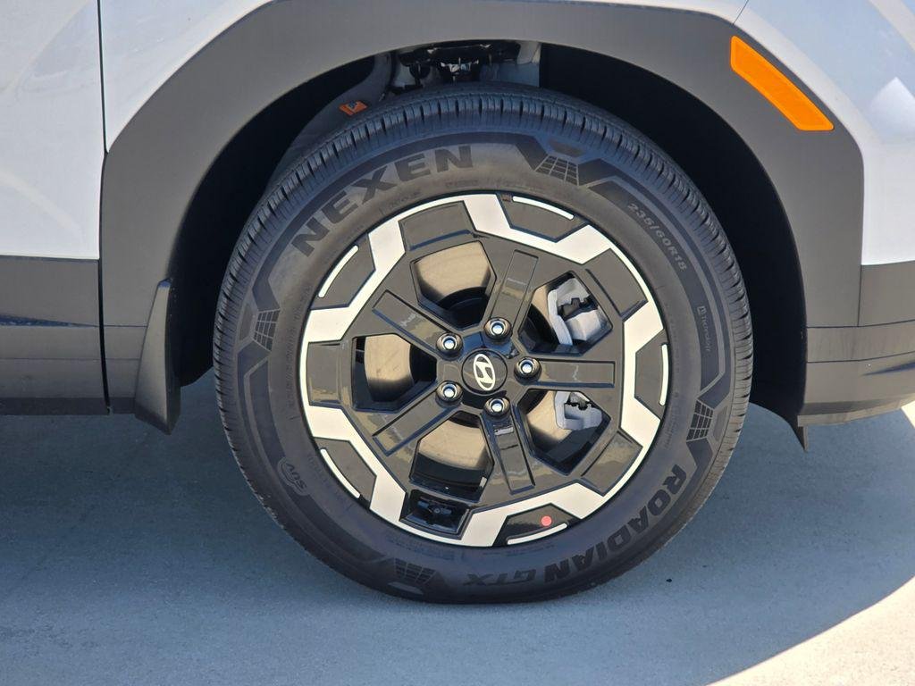New 2026 White Hyundai SEL FWD image 8