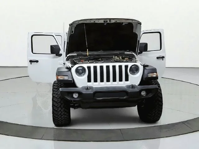 Used 2023 White Jeep Sport S image 11