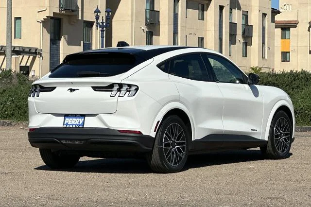 New 2026 Star White Metallic Tri-coat Ford Premium image 28