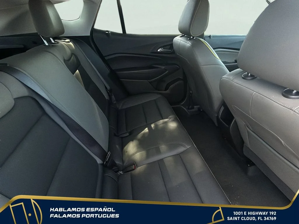 Used 2024 Summit White Chevrolet ACTIV image 27