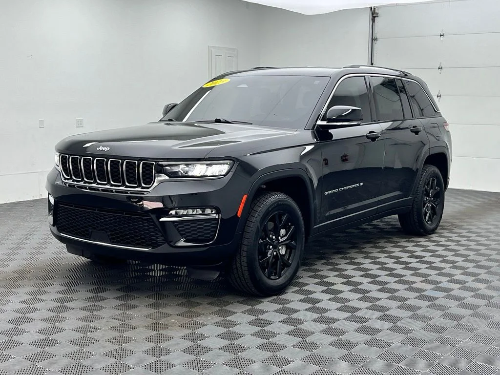 Used 2023 Black Jeep Limited image 13