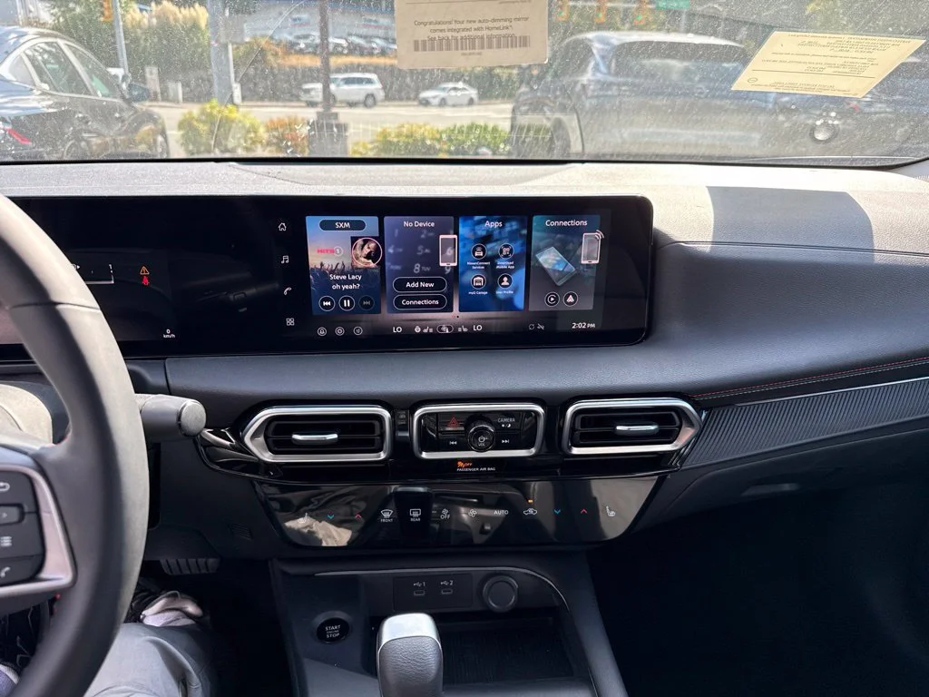 2026 Nissan Sentra SR - Photo 21