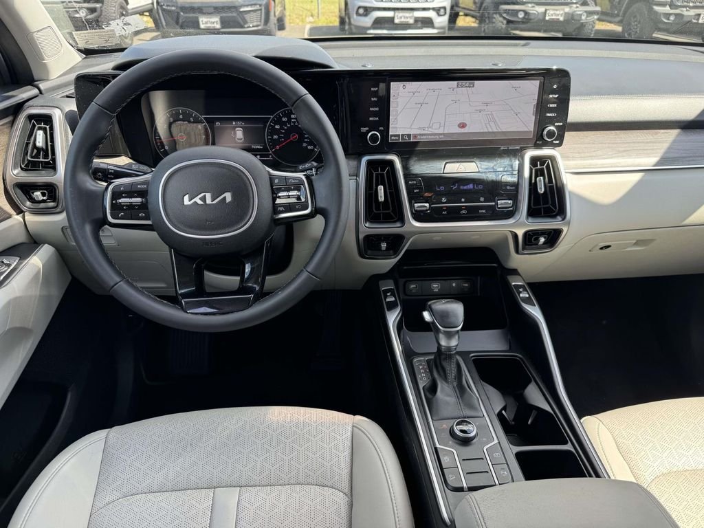 Used 2023 Silver Kia X-Line S image 16