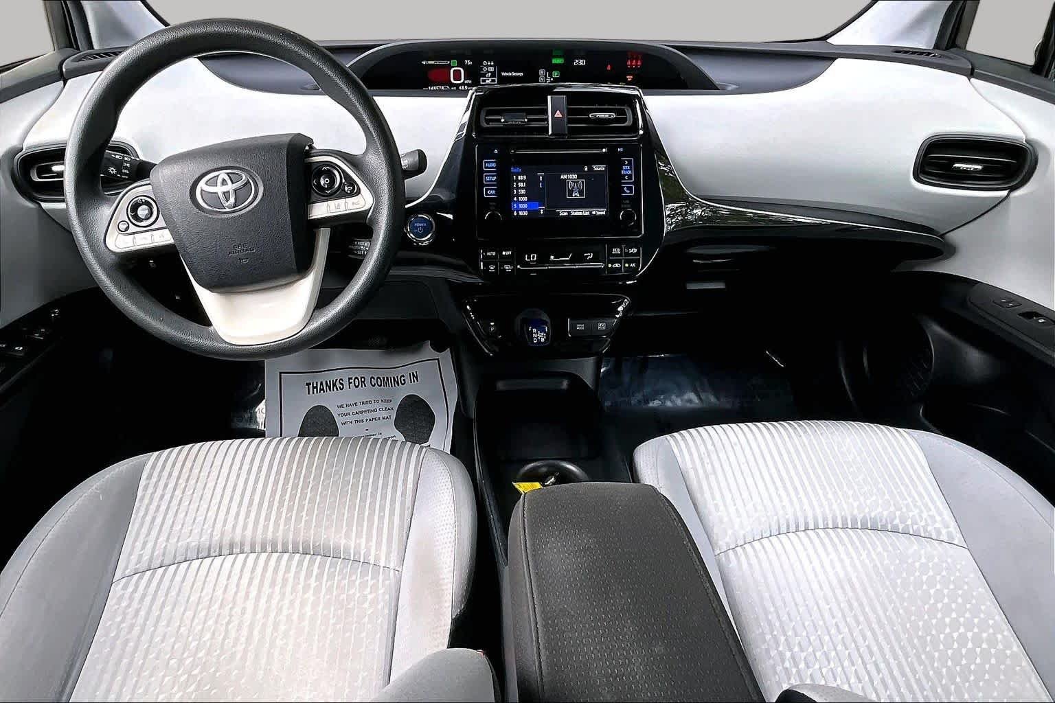 Used 2017 Blizzard Pearl Toyota Two image 16