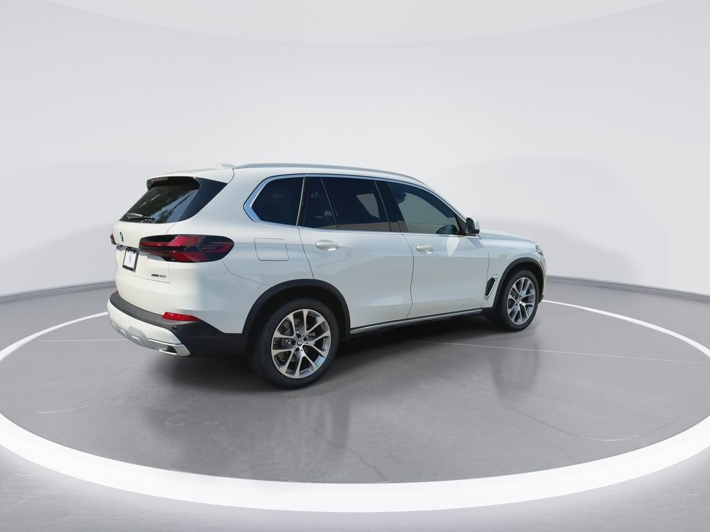 New 2026 White BMW xDrive40i image 8