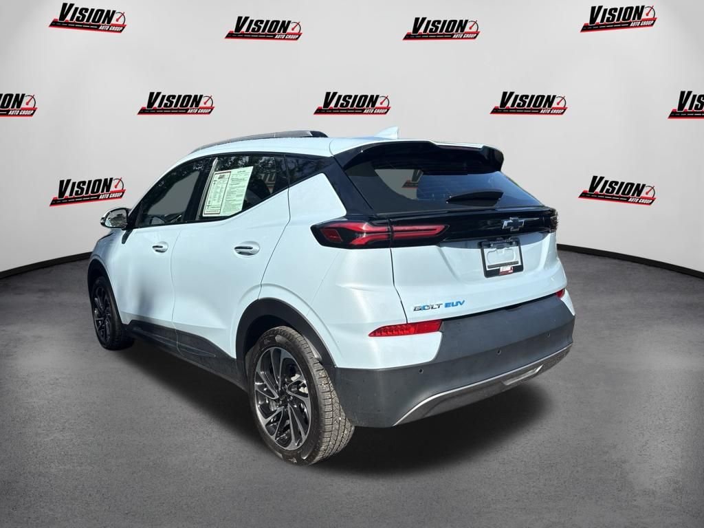 Used 2023 Blue Chevrolet Premier image 7