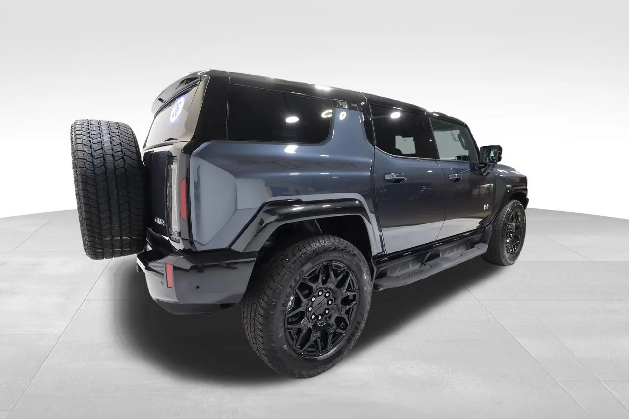 Used 2026 Graphite Blue Metallic GMC 2X image 4