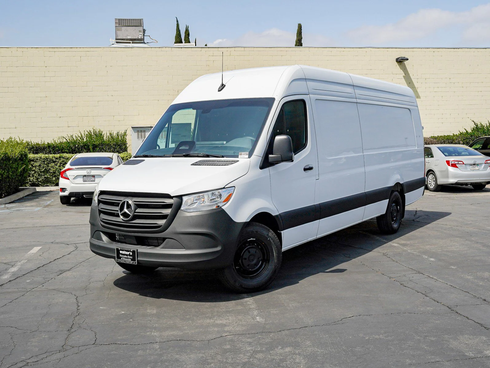 2026 Mercedes-Benz Sprinter 2500 170 Ext WB HO High Roof's photo