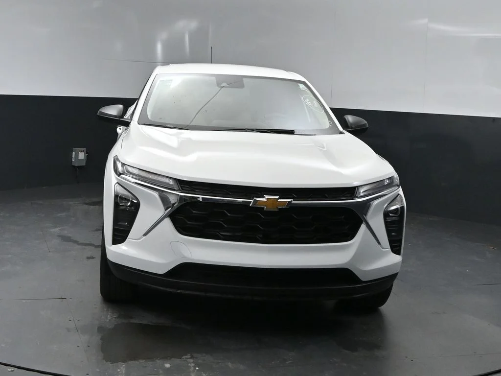 Certified Used 2026 White Chevrolet LS image 7