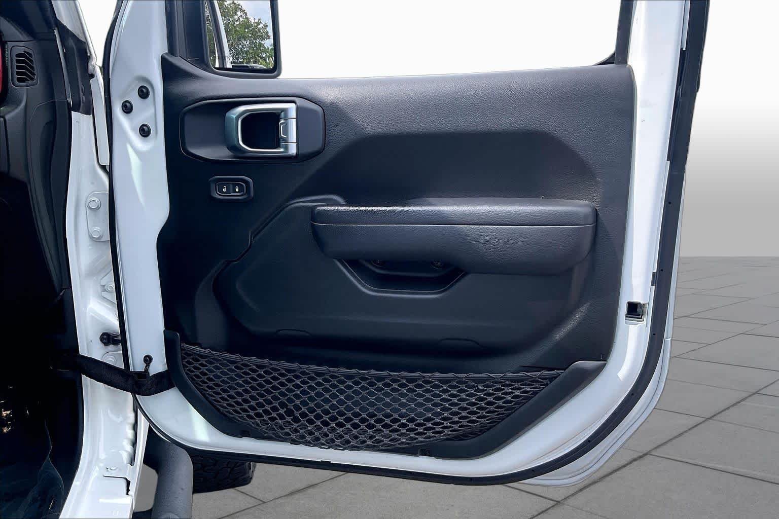 Used 2023 Bright White Clearcoat Jeep Rubicon image 23