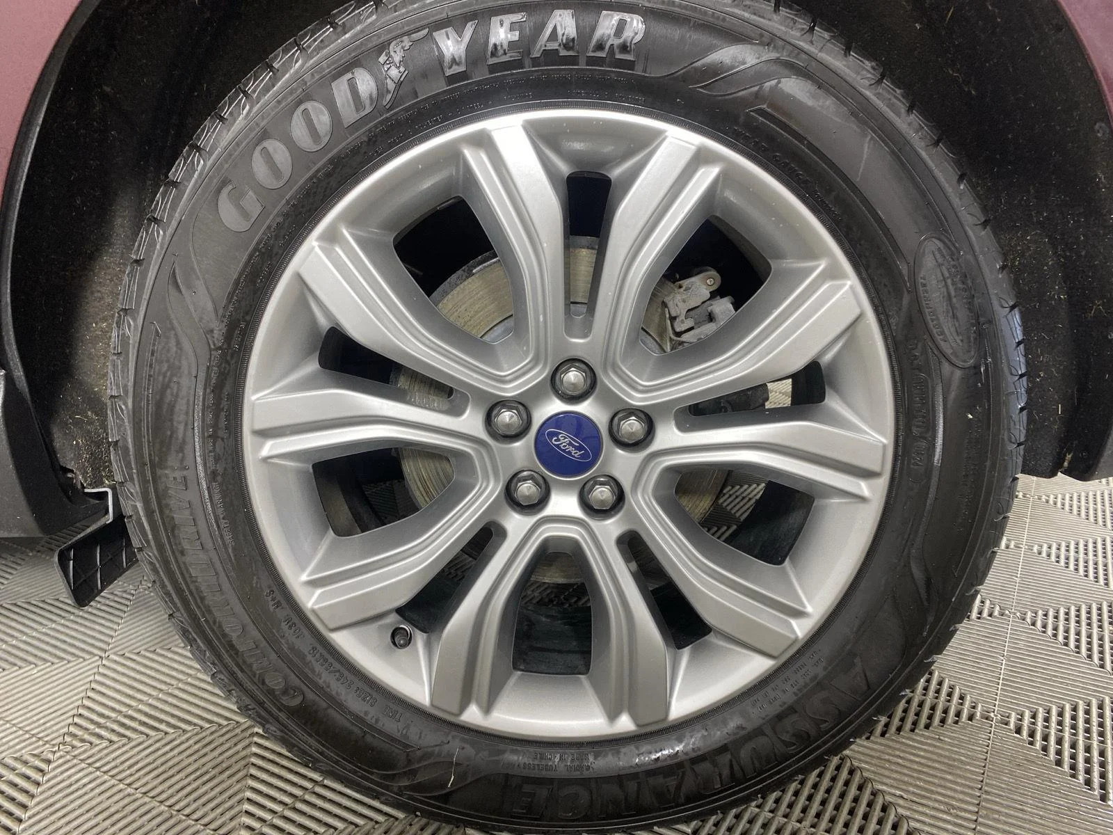 Used 2019 Burgundy Velvet Metallic Tinted Clearcoat Ford Titanium image 9
