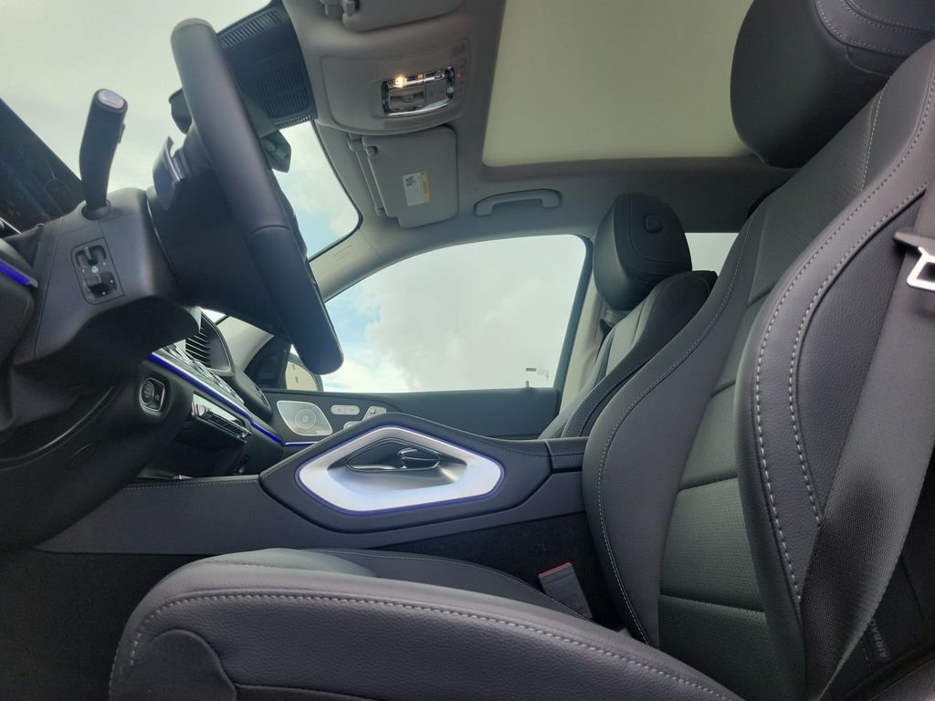 New 2026 Black Mercedes-Benz GLS 450 image 22
