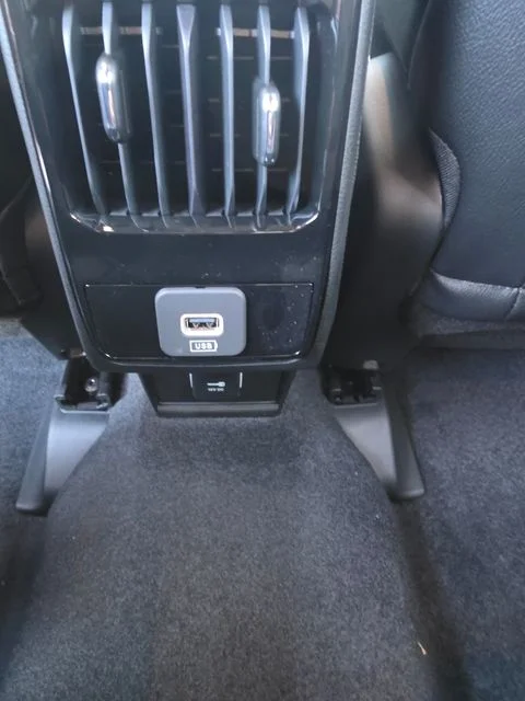 New 2026 Fathom Blue Pearl-Coat Exterior Paint Jeep Limited image 11