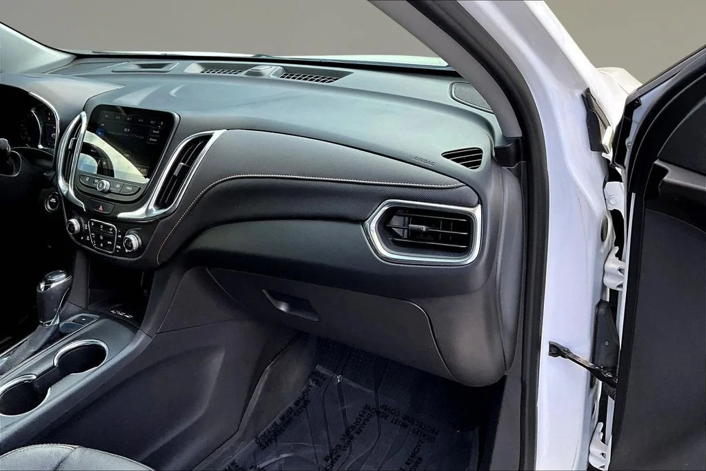Used 2021 Summit White Chevrolet Premier image 25