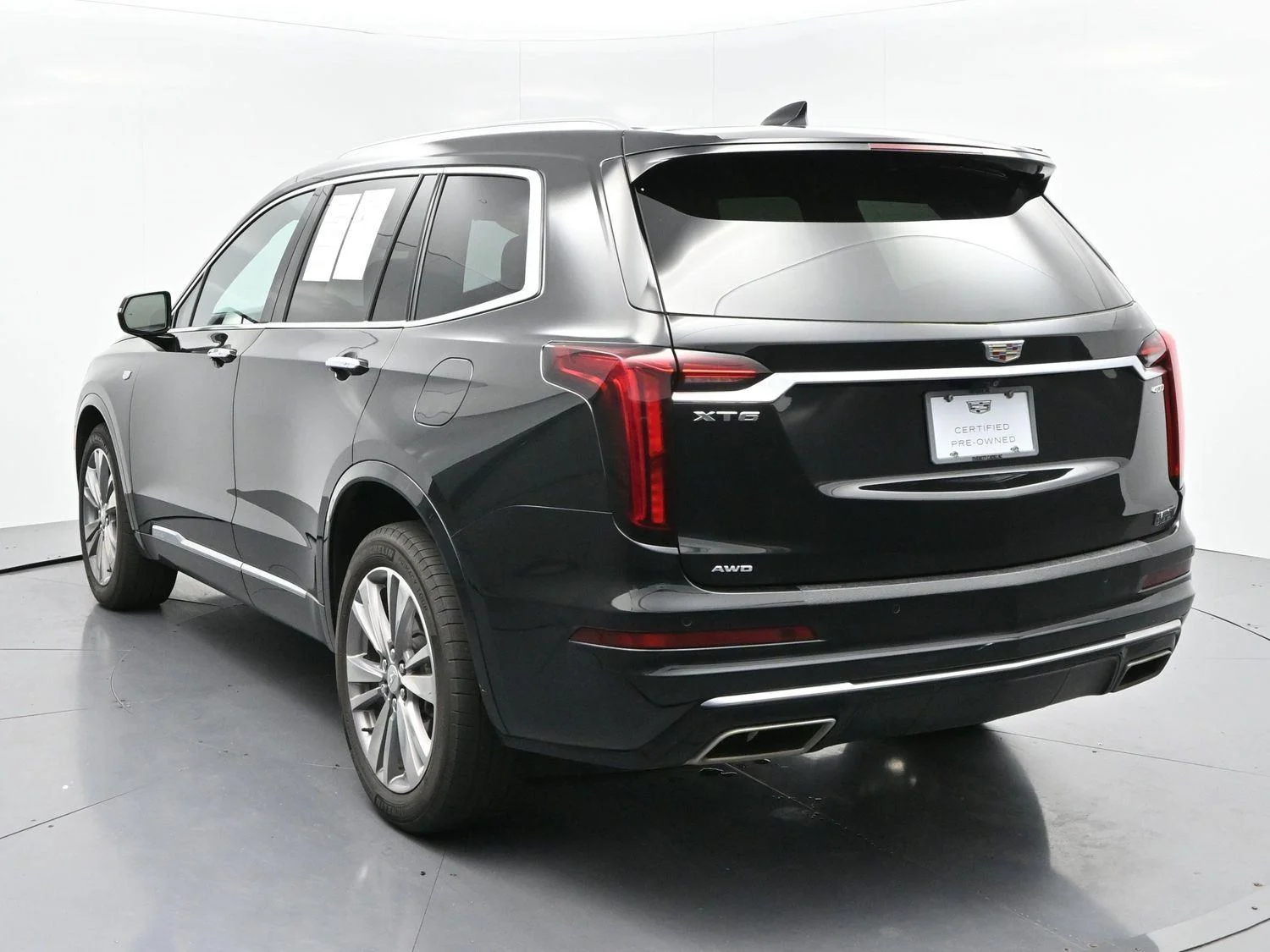 Used 2024 Stellar Black Metallic Cadillac Premium Luxury image 5