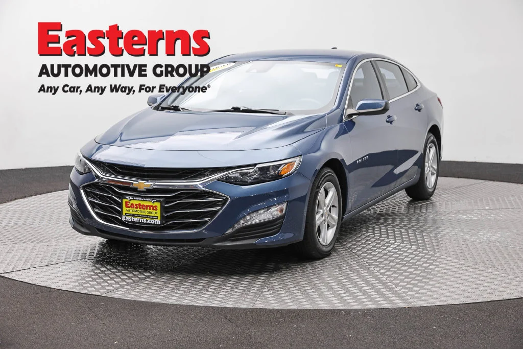 Used 2024 Blue Chevrolet LT image 1
