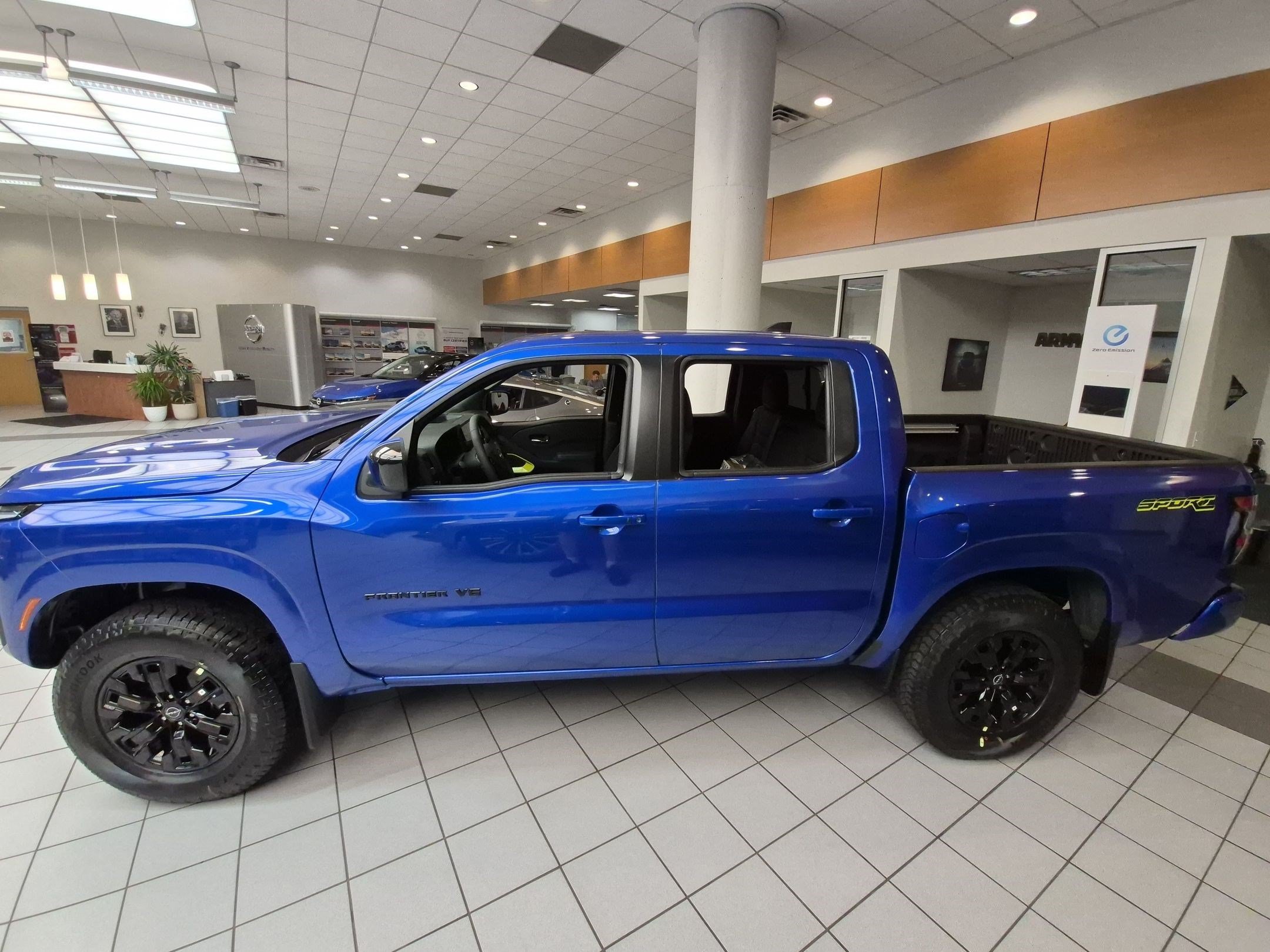New 2027 Bluestone Pearl Nissan Crew Cab SV image 7