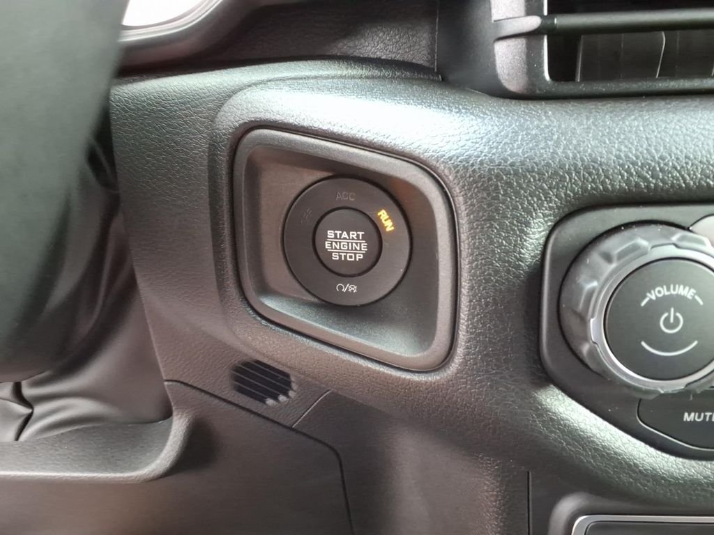 New 2026 Reign Exterior Paint Jeep Sport S image 16
