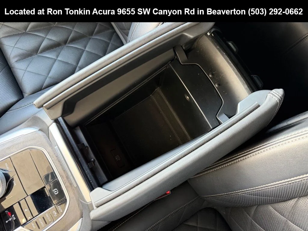 Used 2024 Alpine White BMW xDrive40i image 26