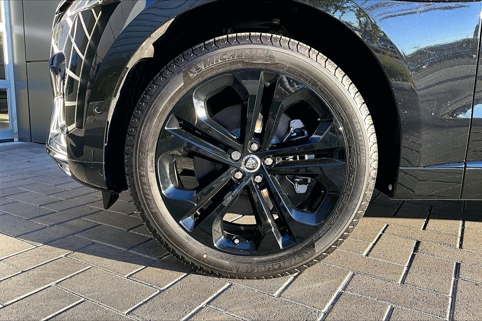 2026 Jaguar F-Pace R-Dynamic S - Photo 12