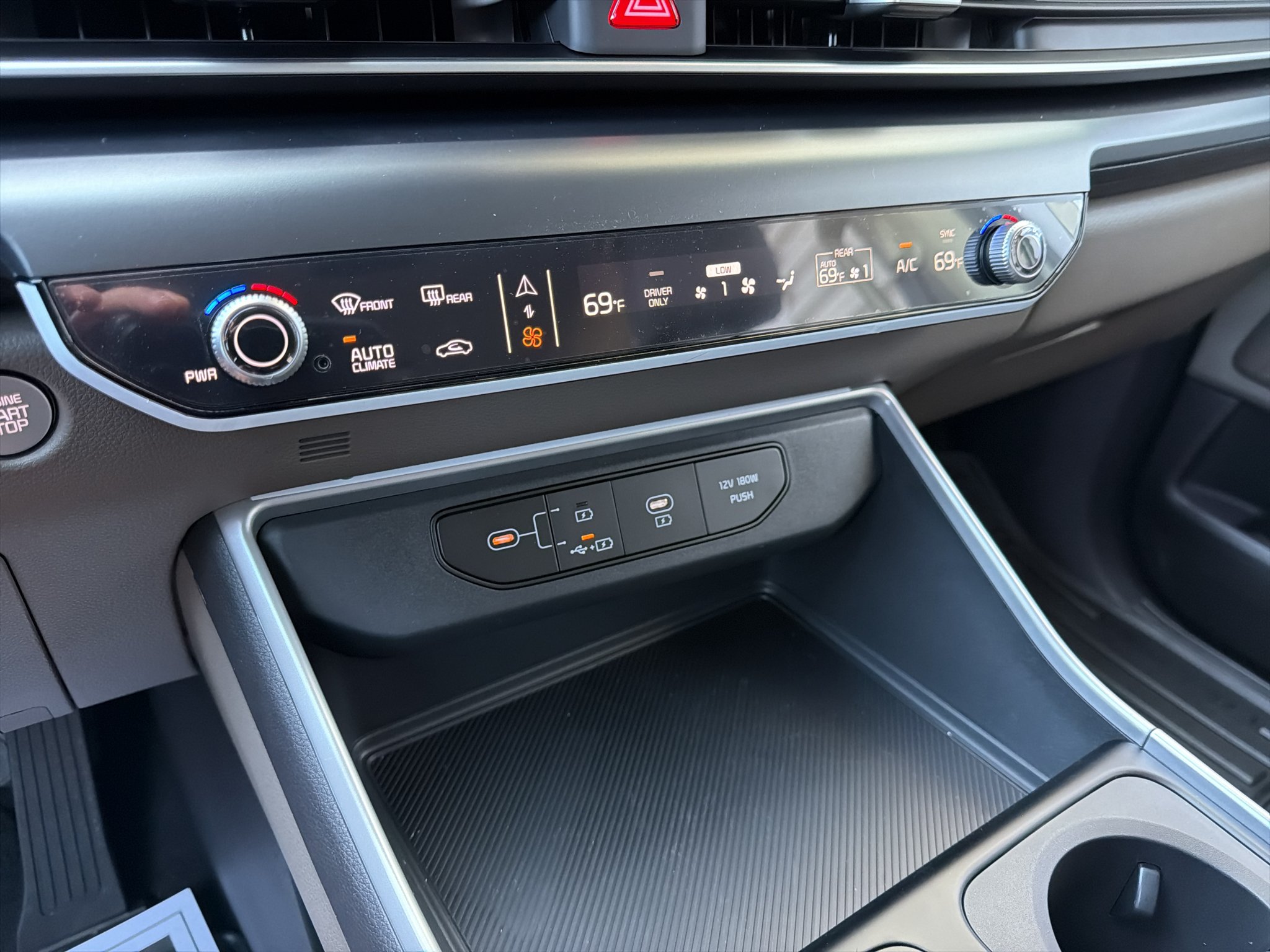 New 2027 Ceramic Silver Kia LXS image 22