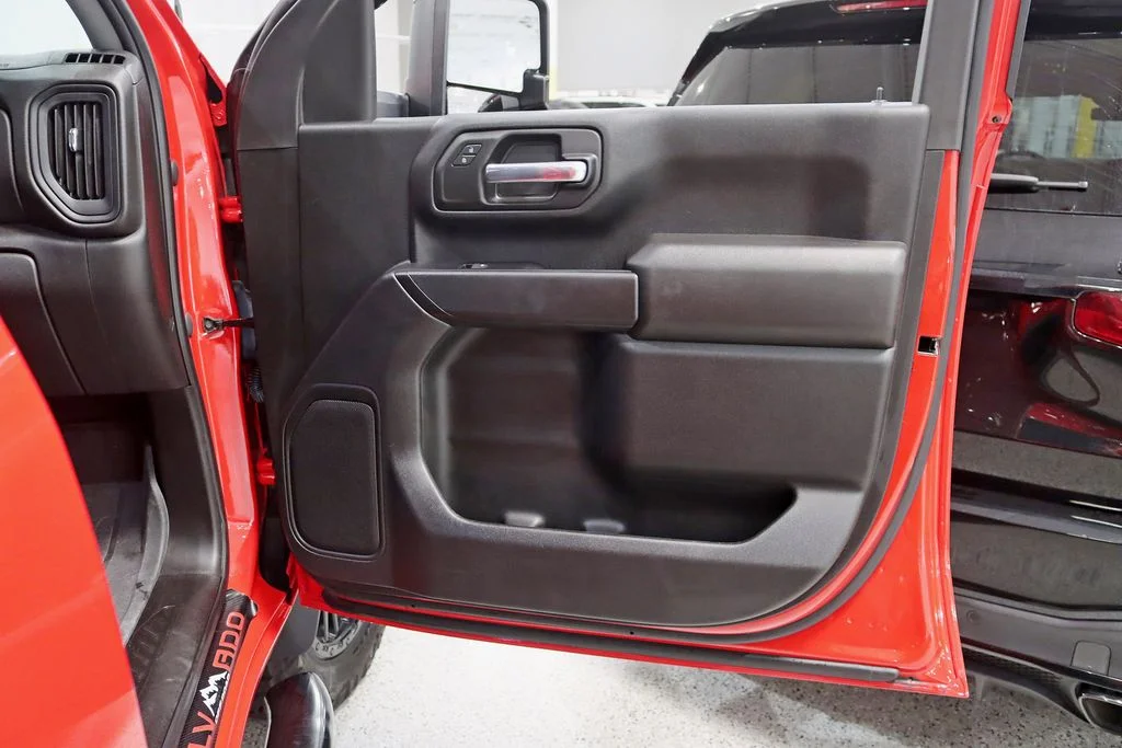 Used 2024 Red Chevrolet Custom image 30