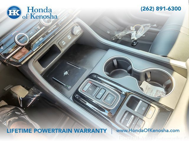 New 2026 Platinum White Pearl Honda AWD Touring image 14