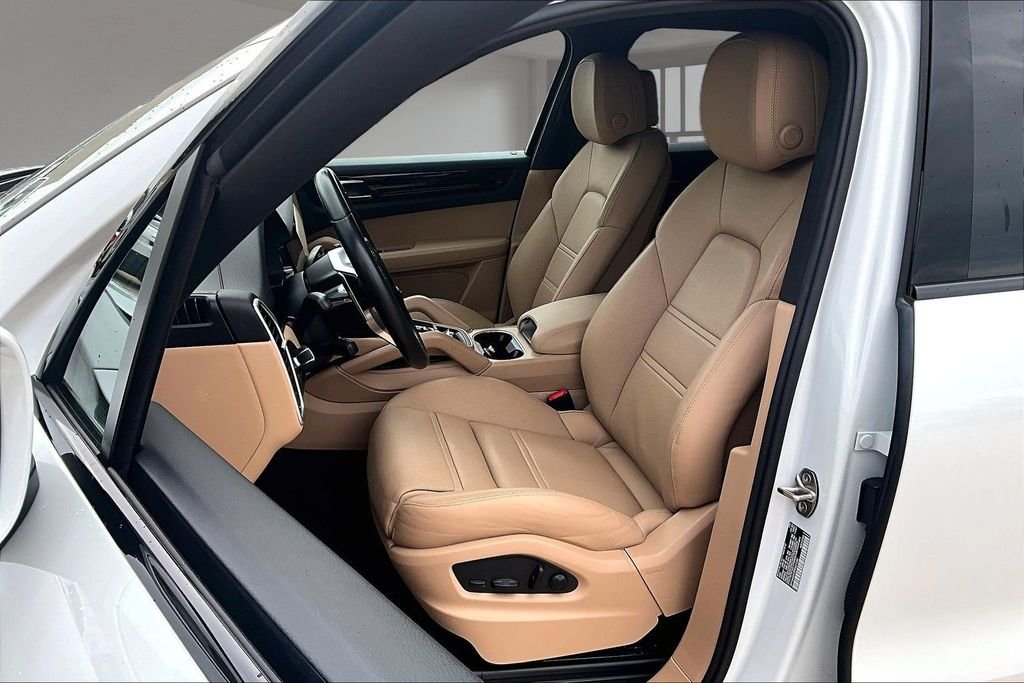 Used 2023 White Porsche Platinum Edition image 25