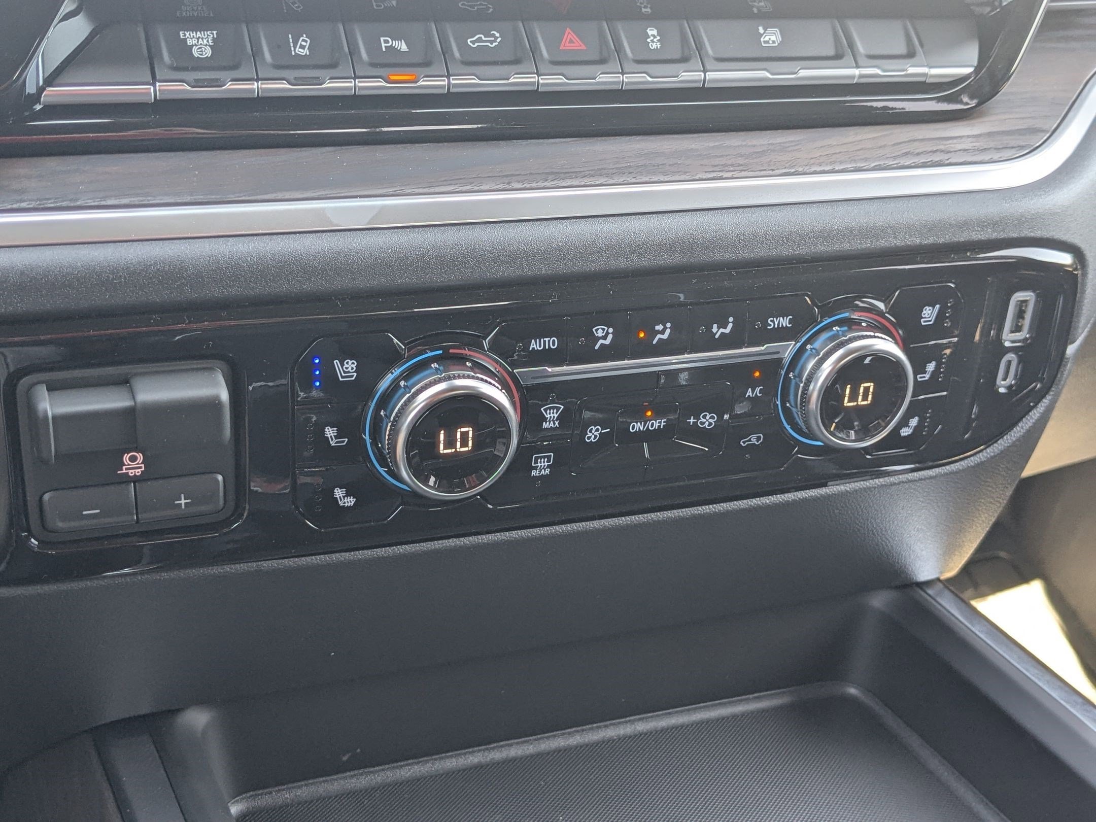 2026 GMC Sierra 2500HD SLT - Photo 19