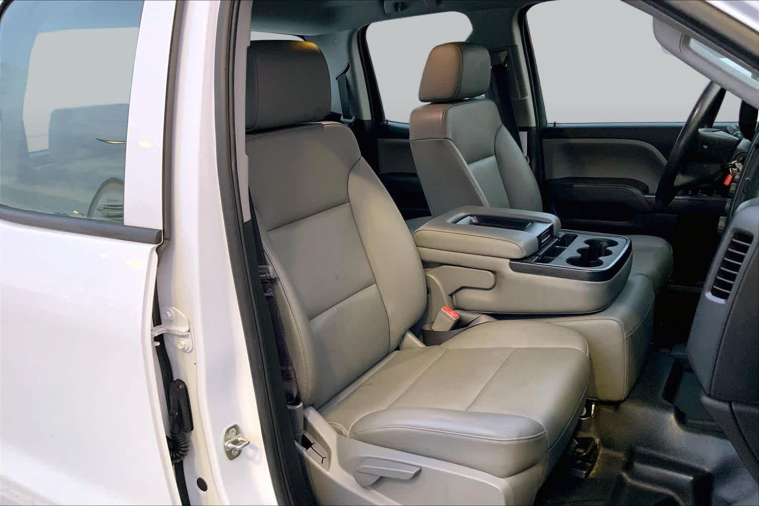 Used 2017 Summit White Chevrolet Work Truck image 9