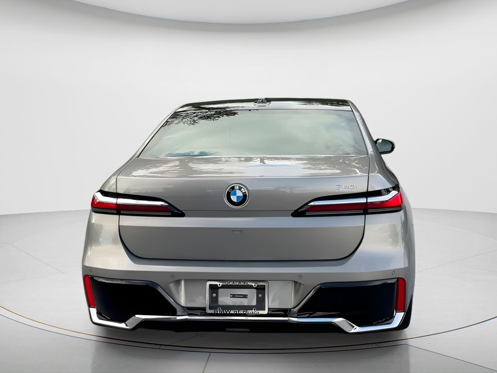 2026 BMW 7 Series 740i - Photo 7