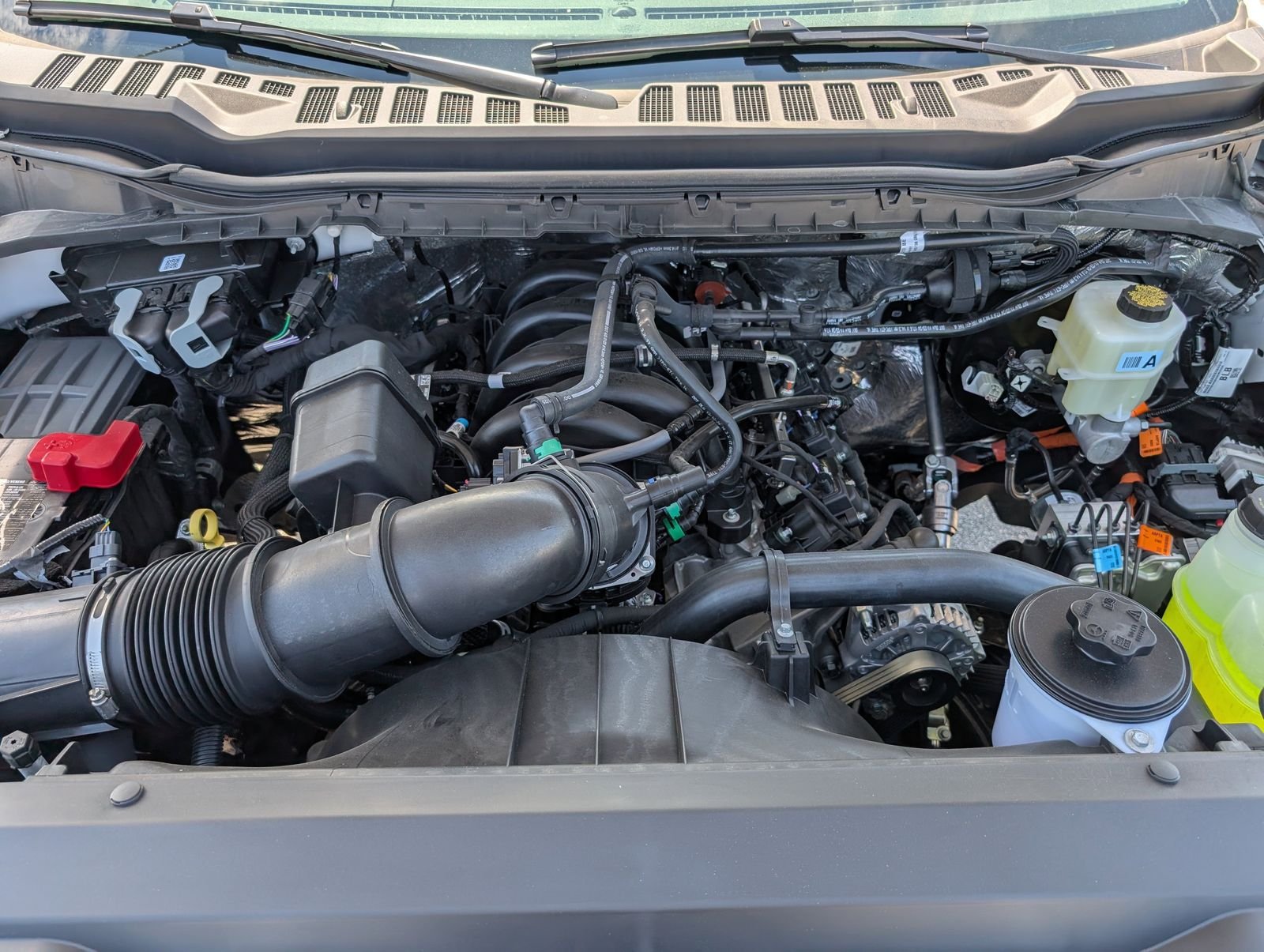 2025 Ford F-350 Super Duty Chassis Cab XL - Photo 14