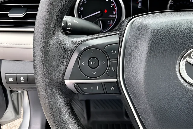 Used 2023 Silver Toyota LE image 10