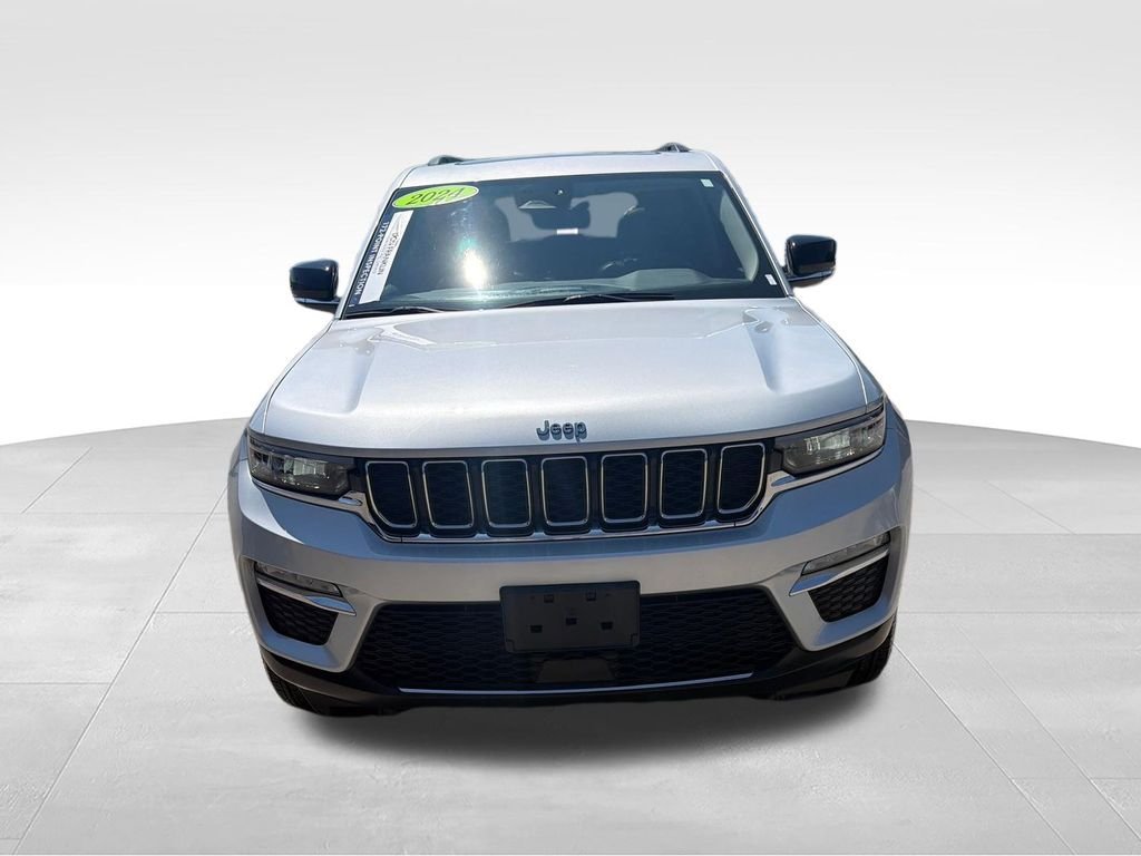 Used 2024 Silver Jeep 4xe image 9