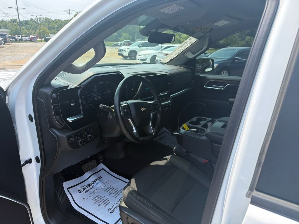 Used 2023 White Chevrolet LT image 15