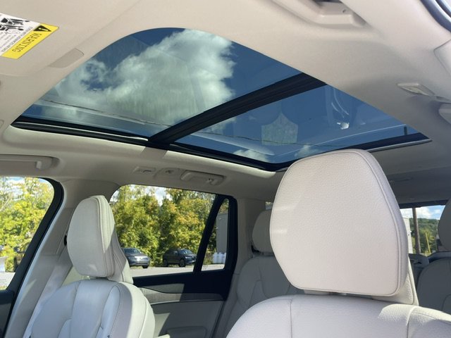 Used 2024 White Volvo Plus Bright Theme image 21