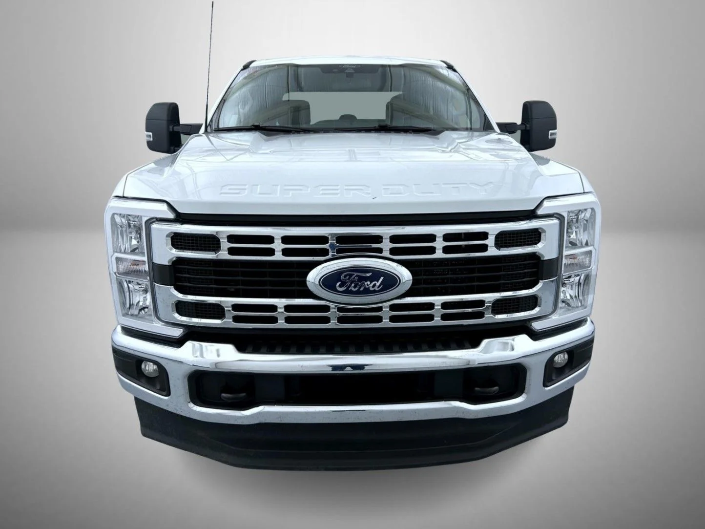 Used 2025 White Ford XLT image 2