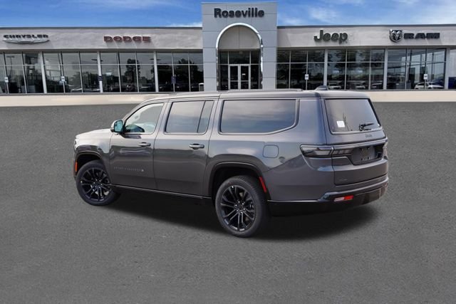New 2026 Baltic-Gray Metallic Clear-Coat Exterior Paint Jeep Summit Reserve image 5