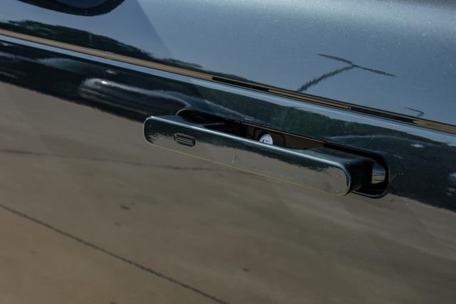New 2026 Belgravia Green Land Rover SE image 47