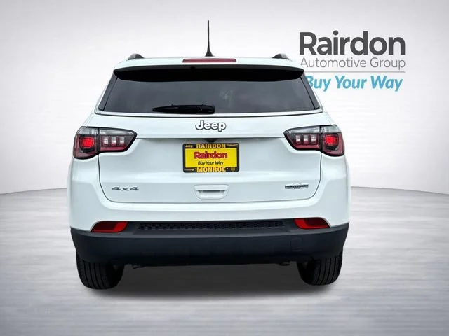 Used 2024 Bright White Clearcoat Jeep Latitude image 5
