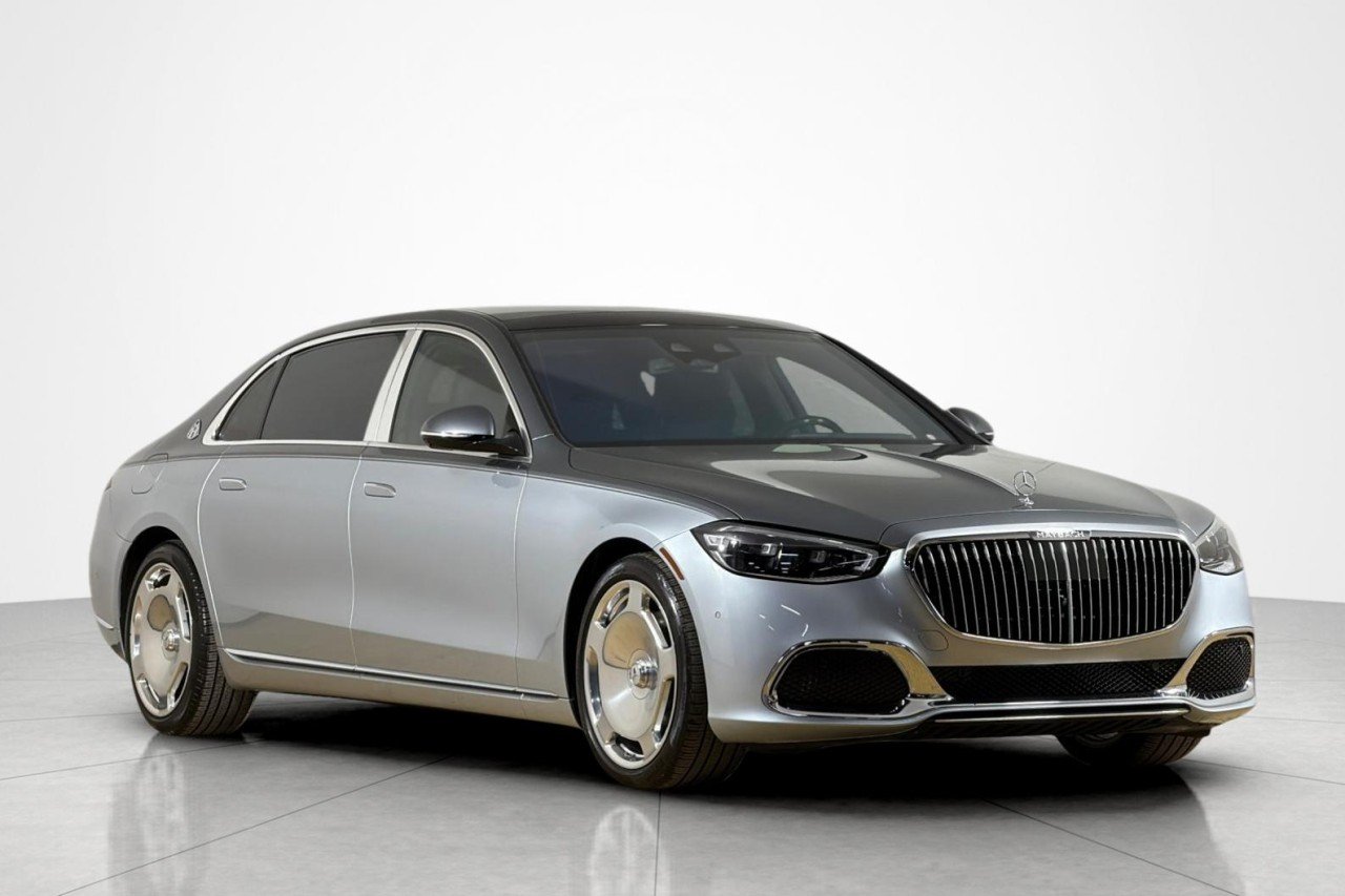 Certified Used 2024 Cirrus Silver Metallic Mercedes-Benz Maybach S 580 image 7