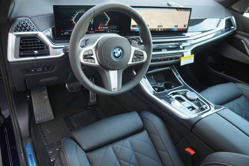 New 2026 Tanzanite Blue II Metallic BMW xDrive50e image 12
