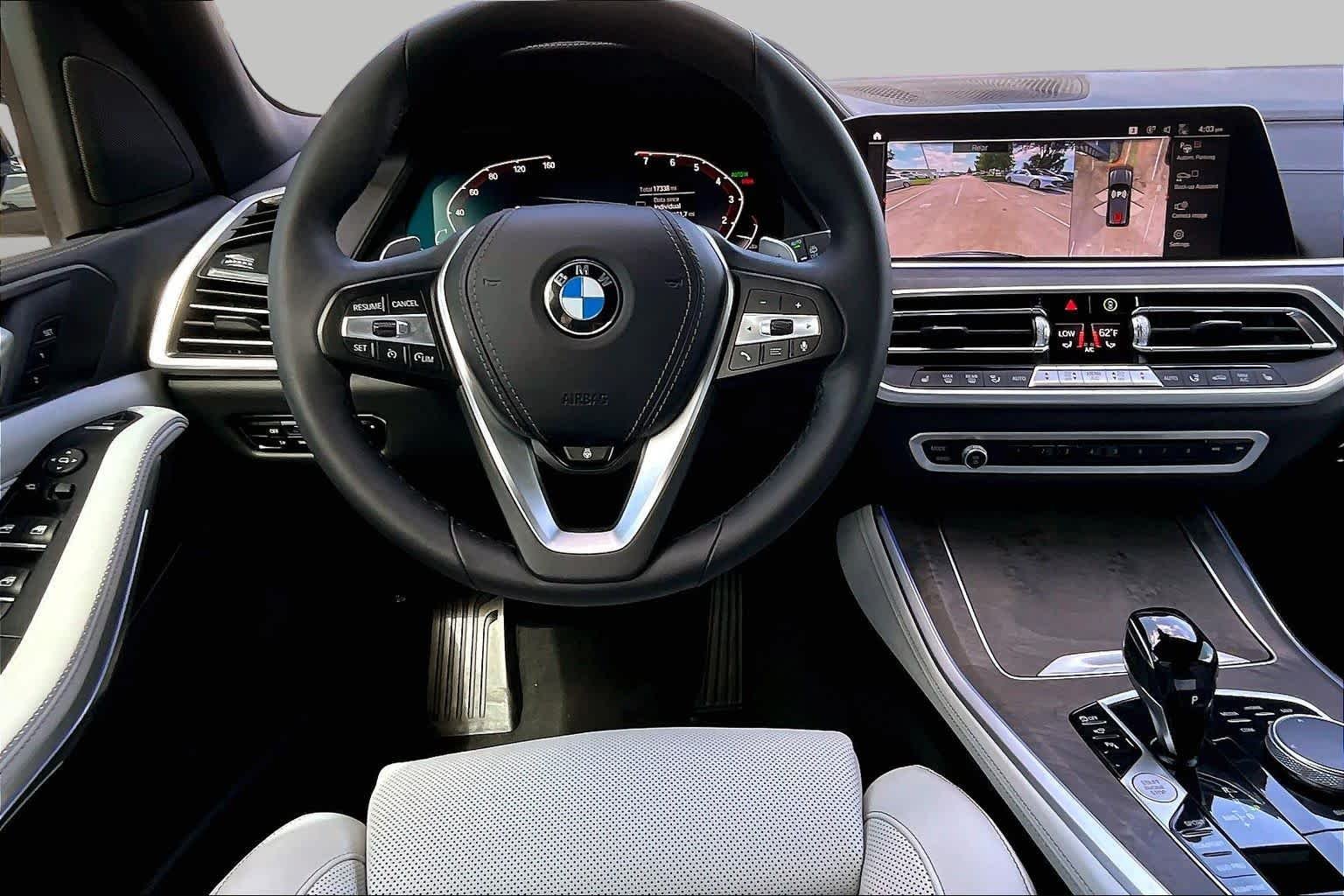 Used 2023 Dark Graphite Metallic BMW sDrive40i image 6