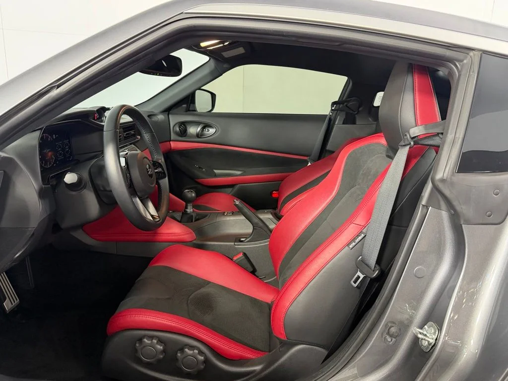 Used 2025 Gray Nissan Performance image 28