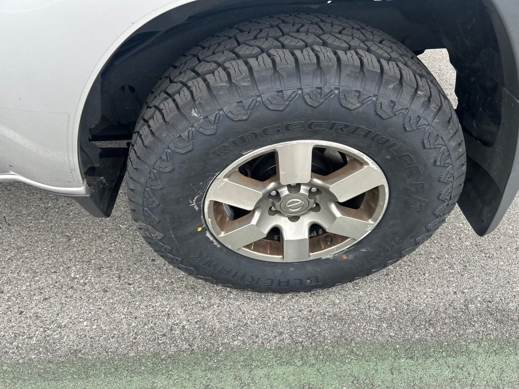 Used 2012 Silver Nissan PRO-4X image 9