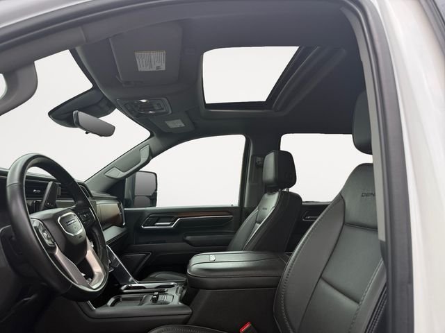 Used 2024 White GMC Denali image 13