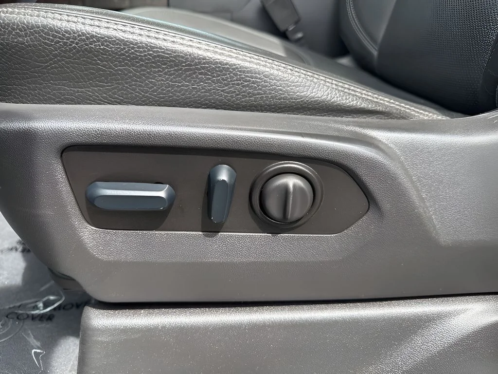Used 2022 Black GMC Denali image 11