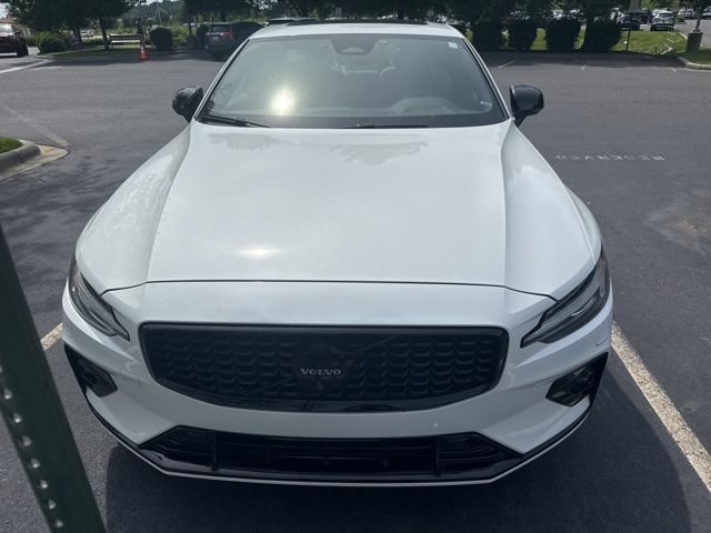 2024 Volvo S60 B5 Plus Black Edition AWD's photo