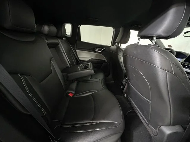 Used 2025 White Jeep Limited image 17
